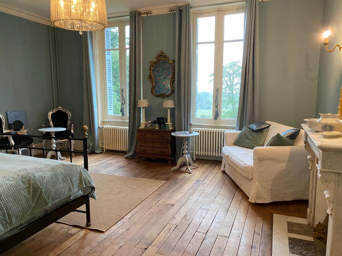 Bed and breakfast Chateau Du Grand Lucay Bourbon-lʼArchambault